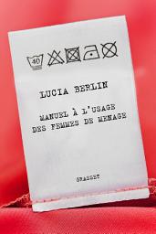 Icon image Manuel à l'usage des femmes de ménage: Traduit de l'anglais (Etats-Unis) par Valérie Malfoy